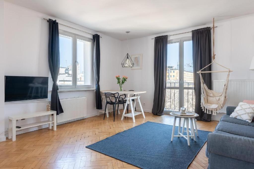 Wilcza 55: Central Private Apartment with Separate Bedroom Warsaw Exterior photo